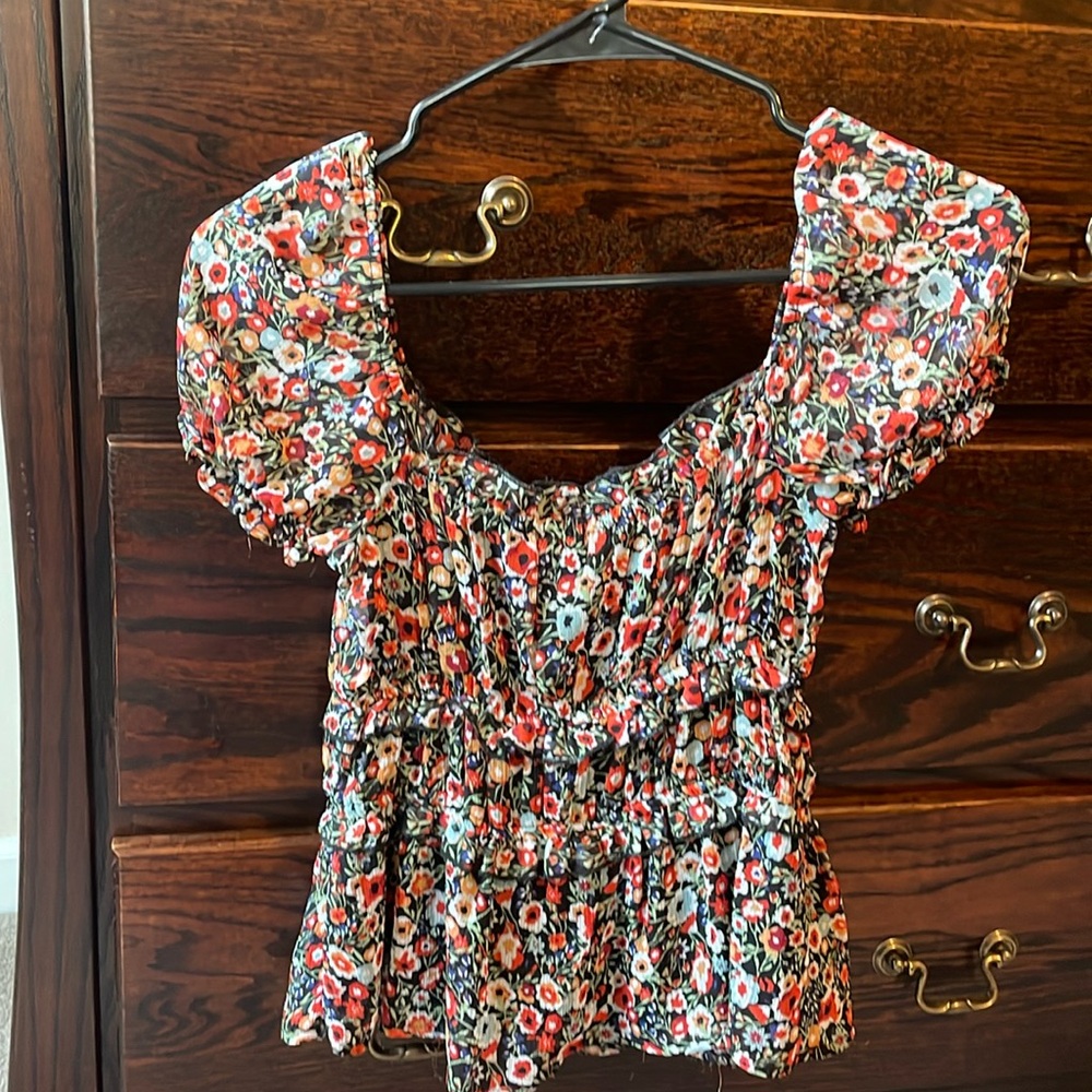 Romantic puff sleeve top